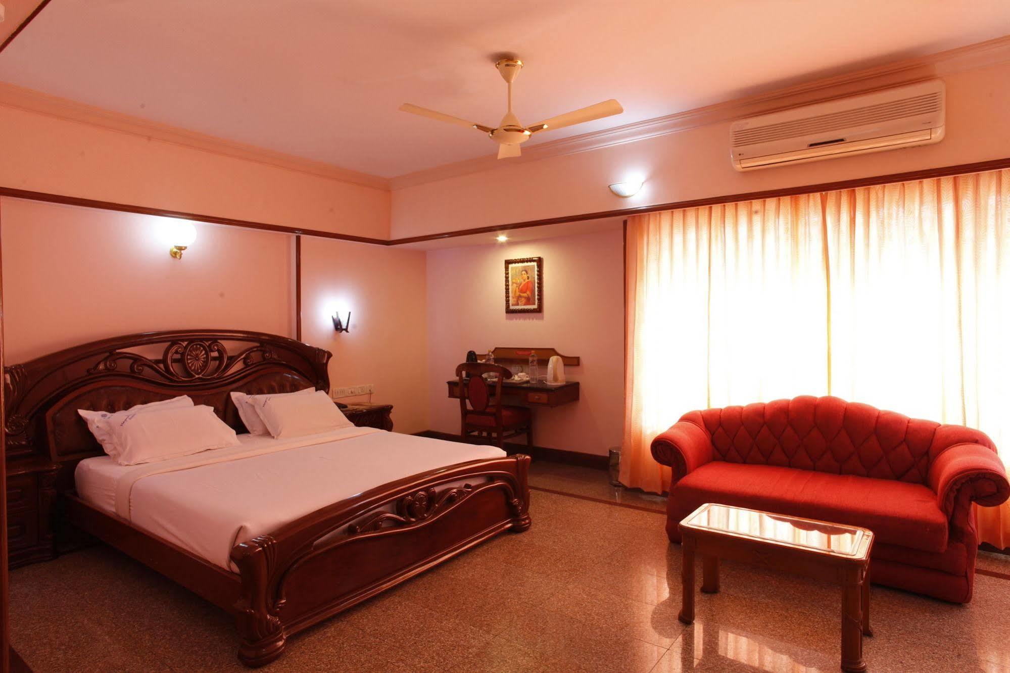 Mayura Residency Guruvayur Exterior photo