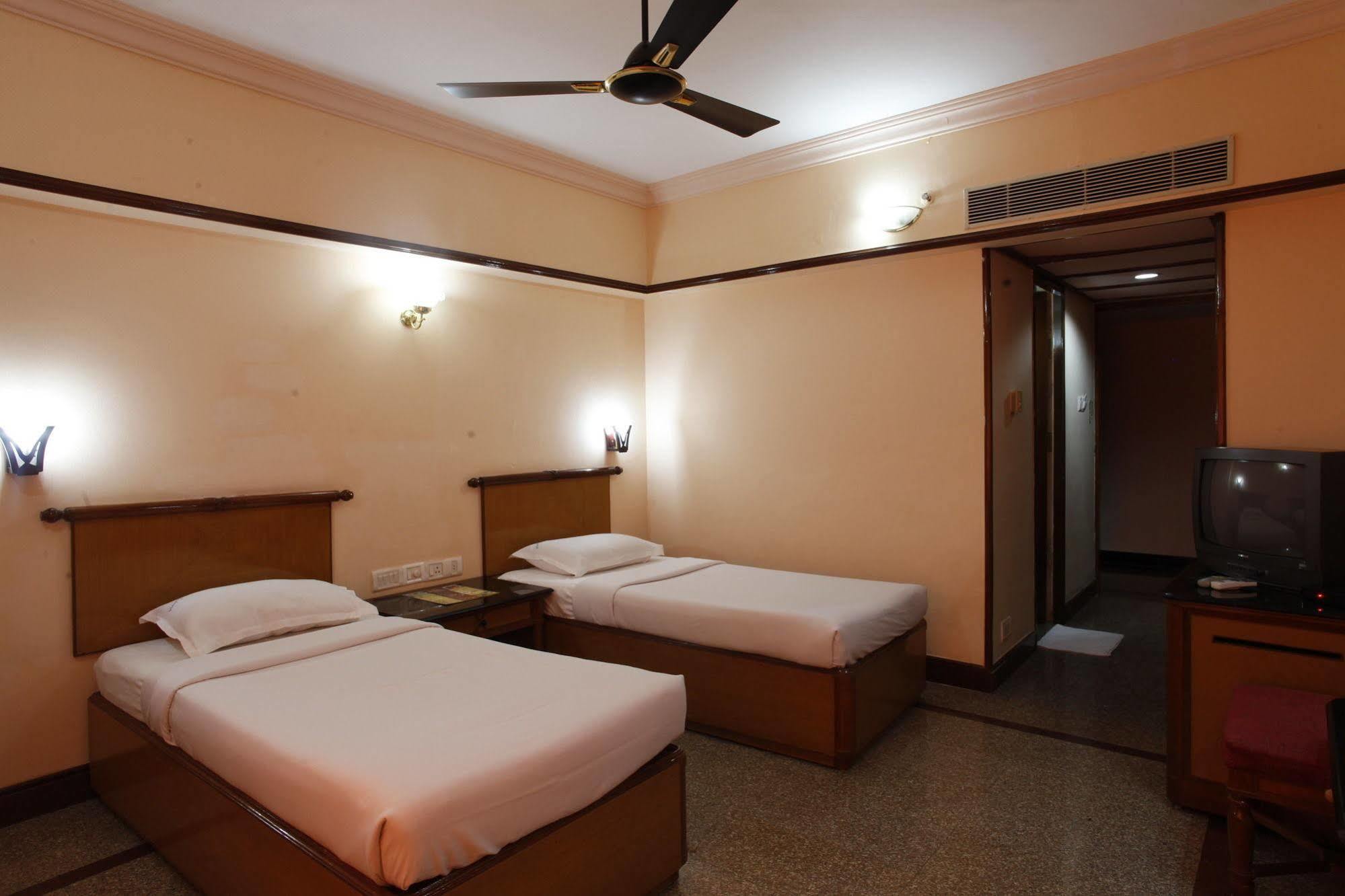 Mayura Residency Guruvayur Exterior photo