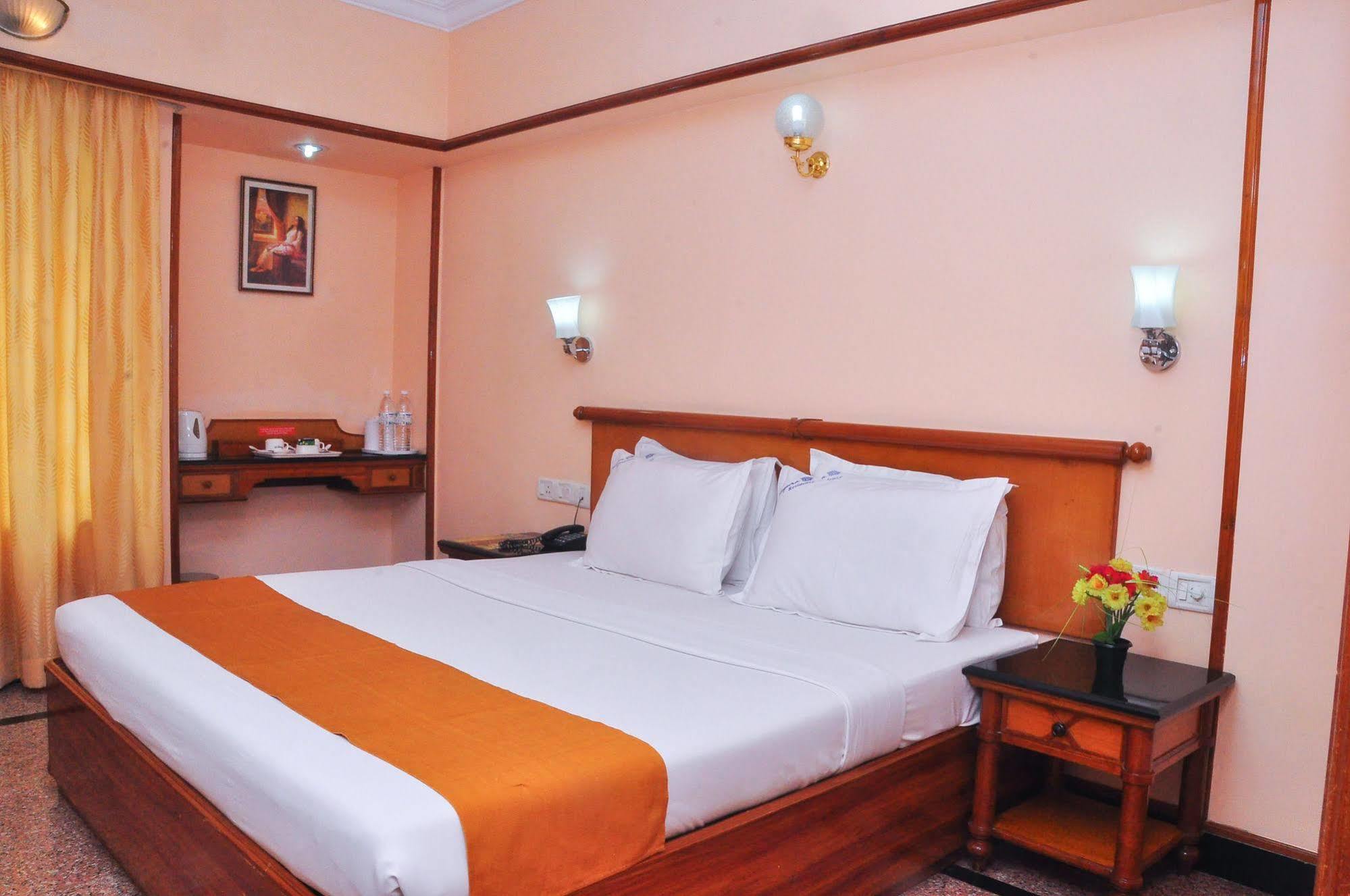 Mayura Residency Guruvayur Exterior photo
