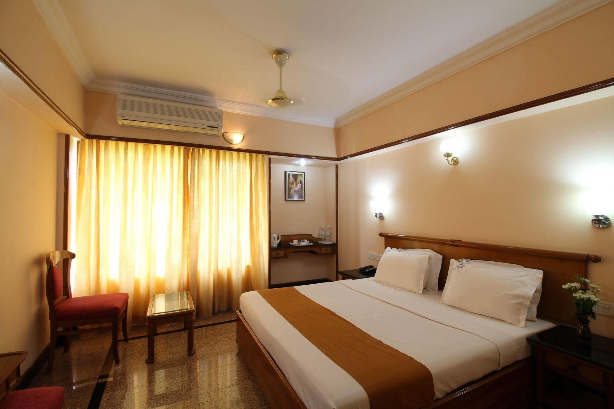 Mayura Residency Guruvayur Exterior photo