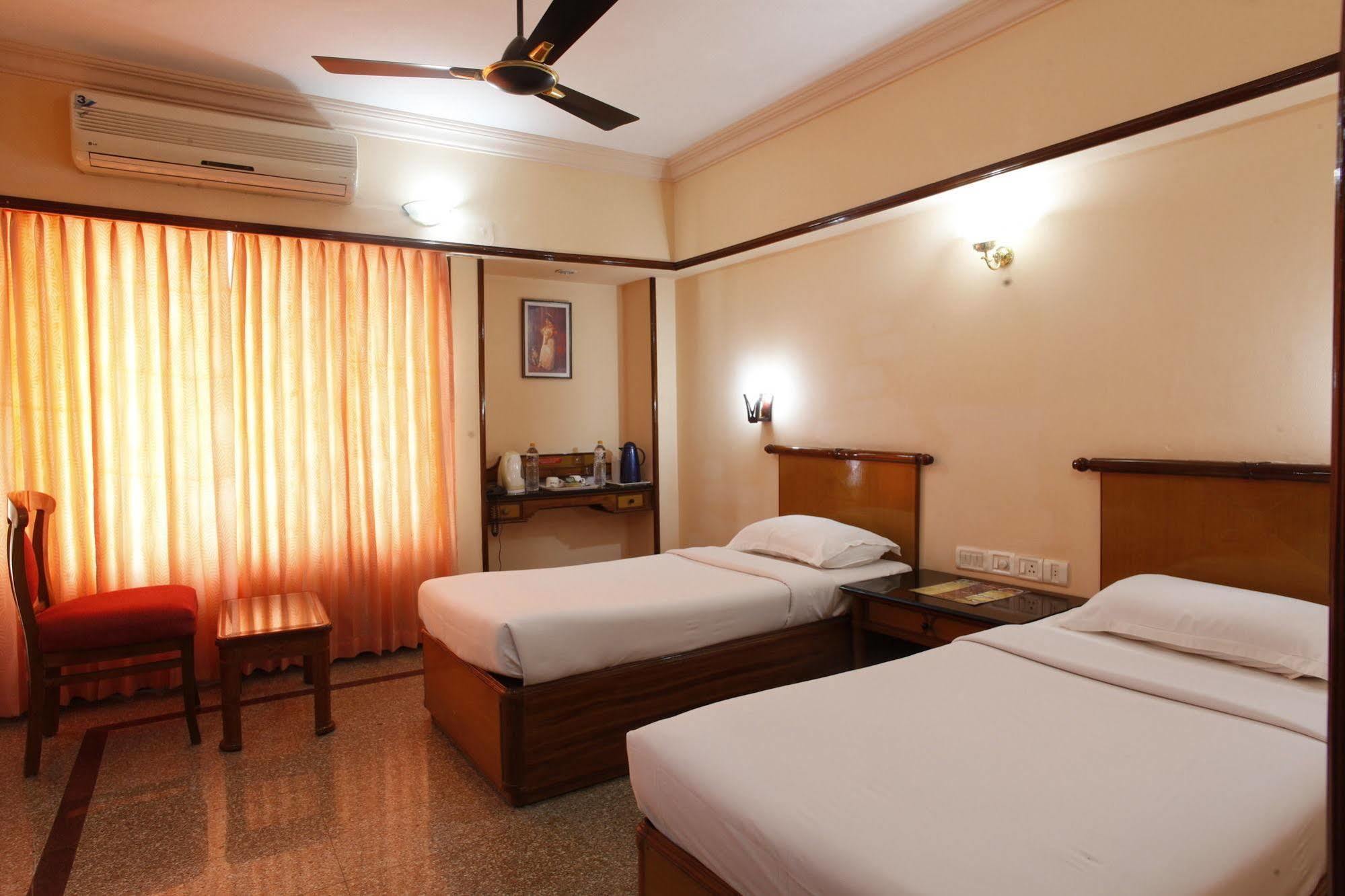 Mayura Residency Guruvayur Exterior photo